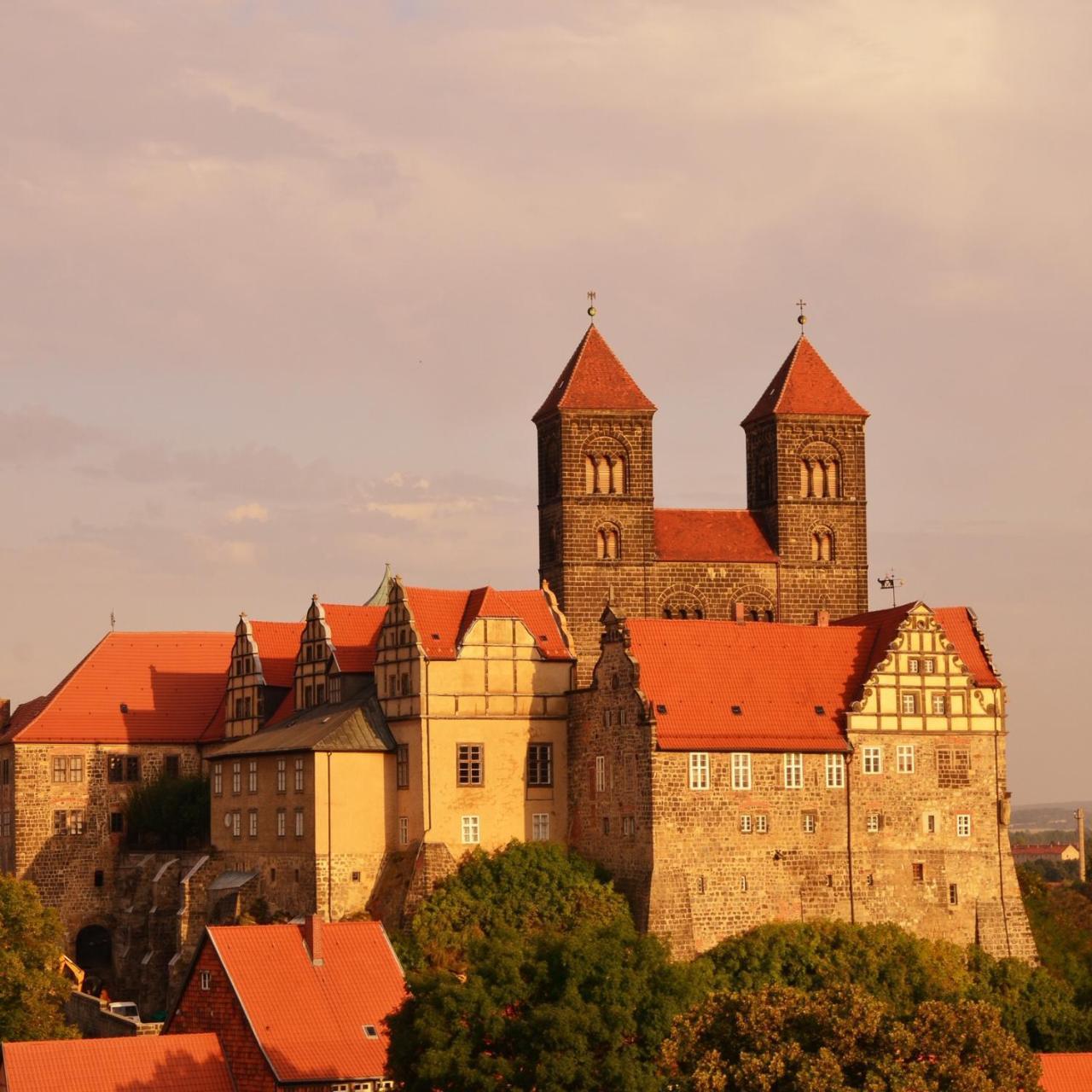 Hotel Domschatz Quedlinburg Kültér fotó